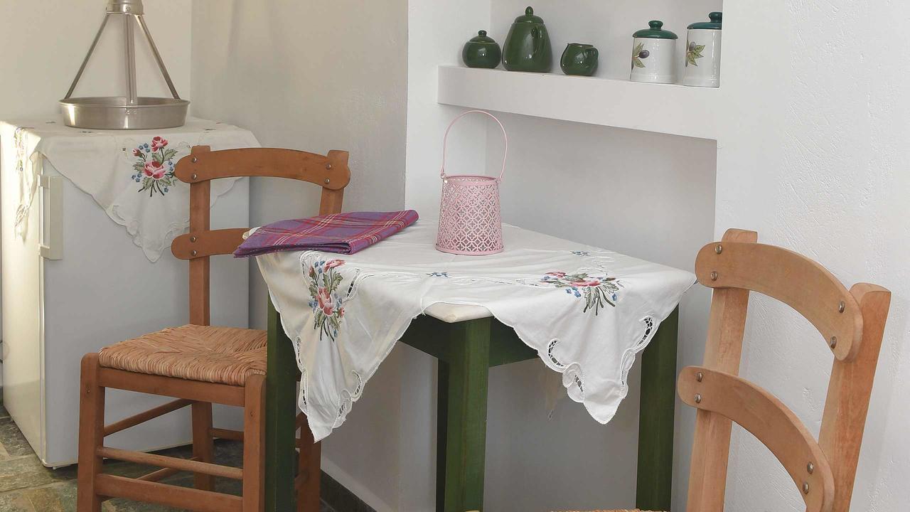 דירות Kini Anemos And Almyra מראה חיצוני תמונה